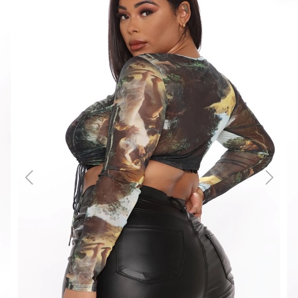 mesh angelic scrunch top - Picture 2 of 3